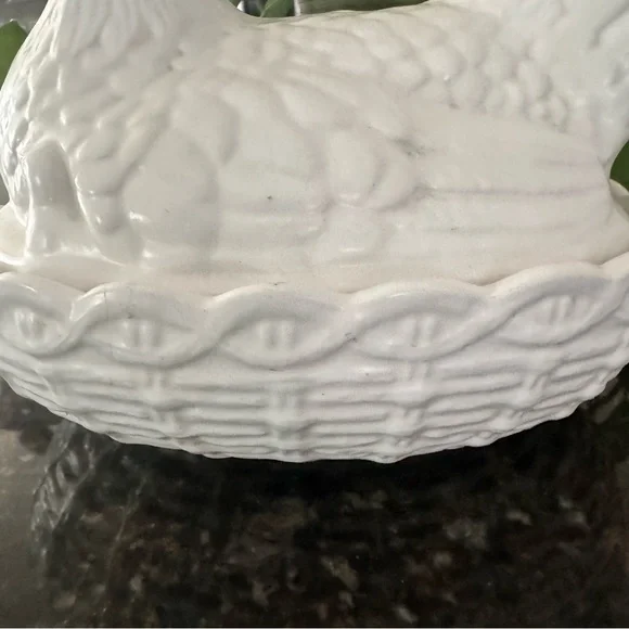 SOLD >>>Vintage nesting  hen egg storage dish - Portmeirion Pottery - Picture 2 of 10